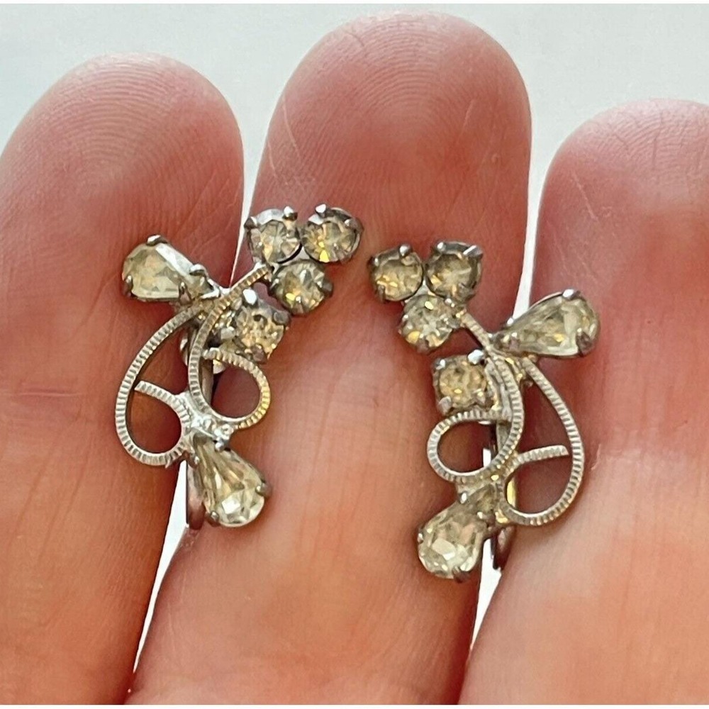 Vintage Silver Tone Clear Rhinestone Filigree Scroll Screwback Earrings Dainty